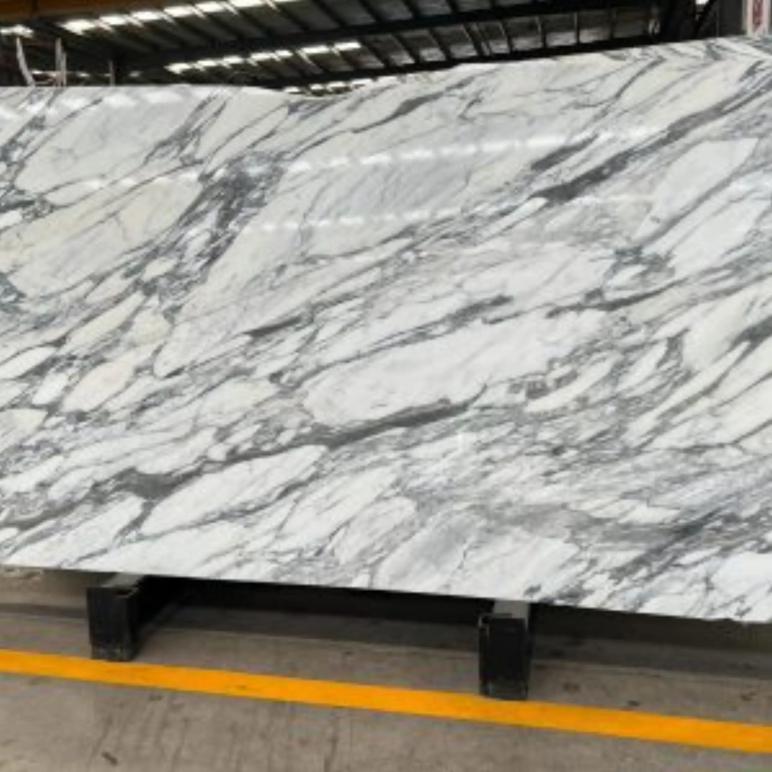 Arabescato Venato Marble slab2 scaled