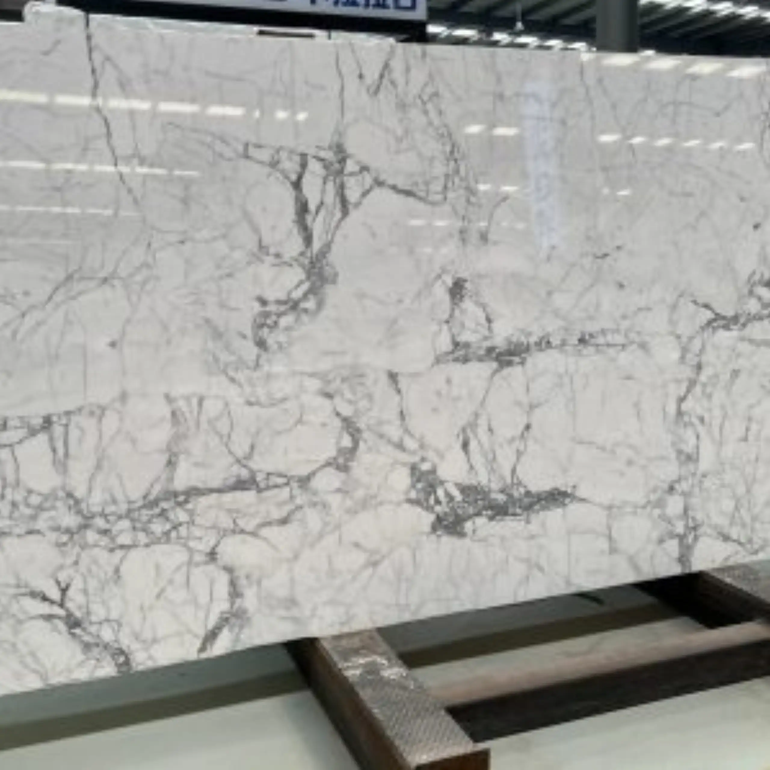 Calacatta Venato Marble Full Slab1 scaled