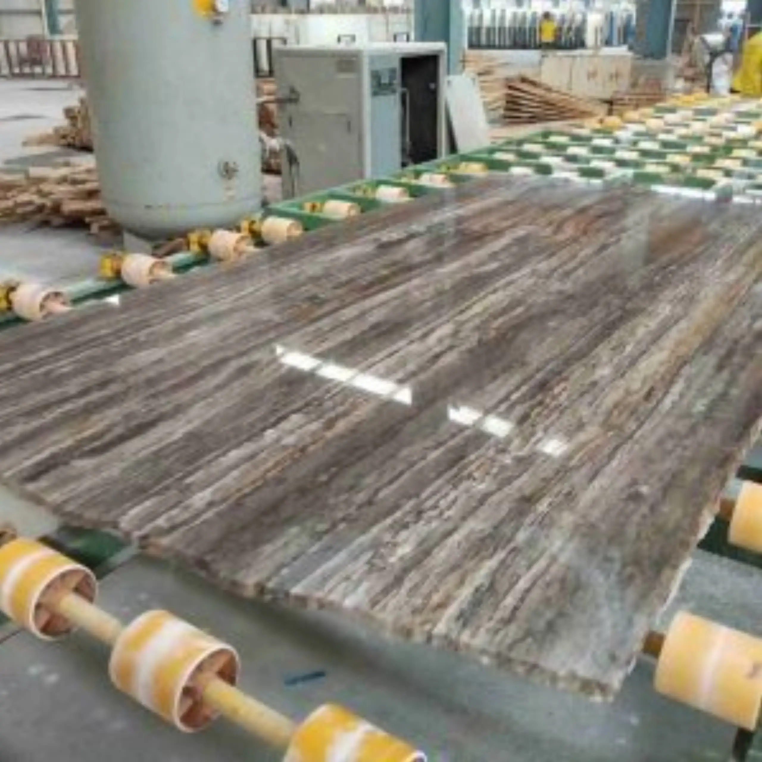 Silver Travertine slab 2 scaled