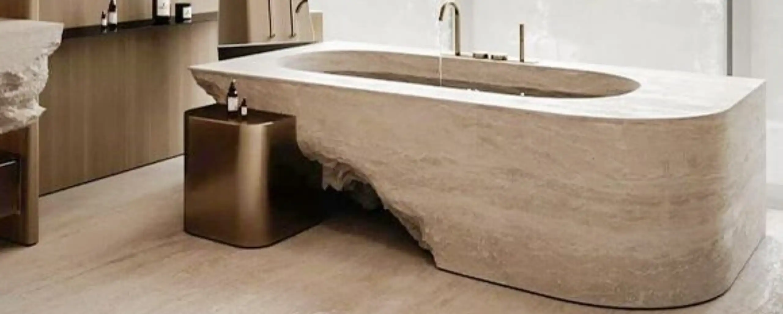 Natural travertine bathtub