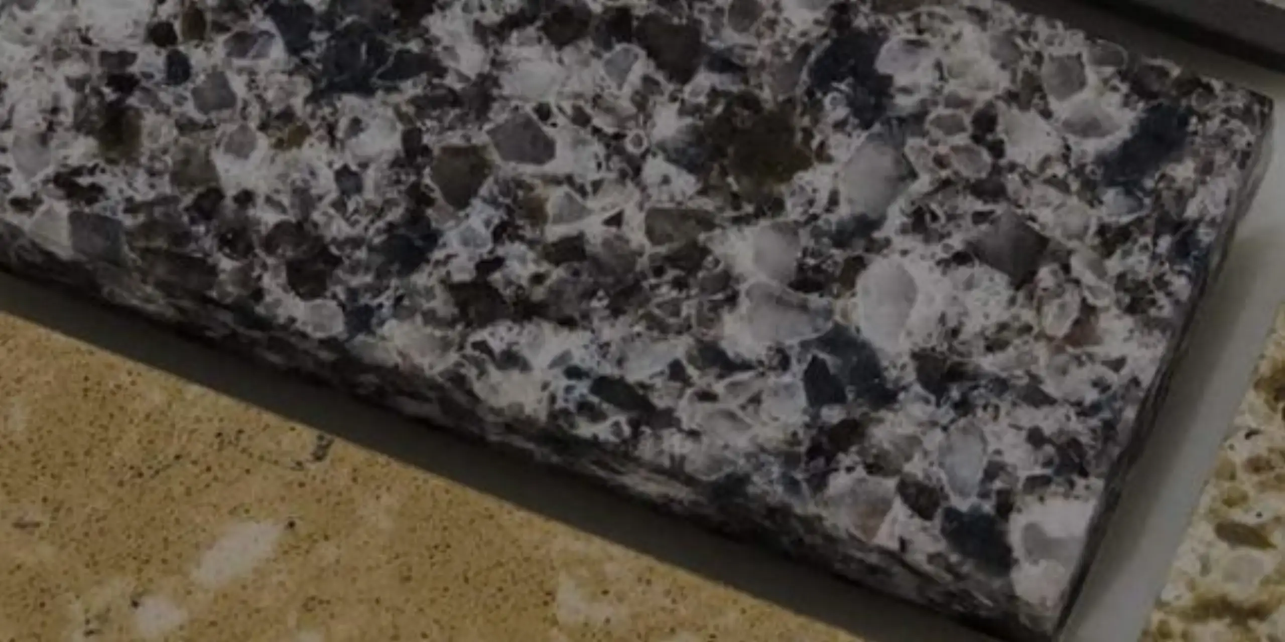 Granitbanner 2