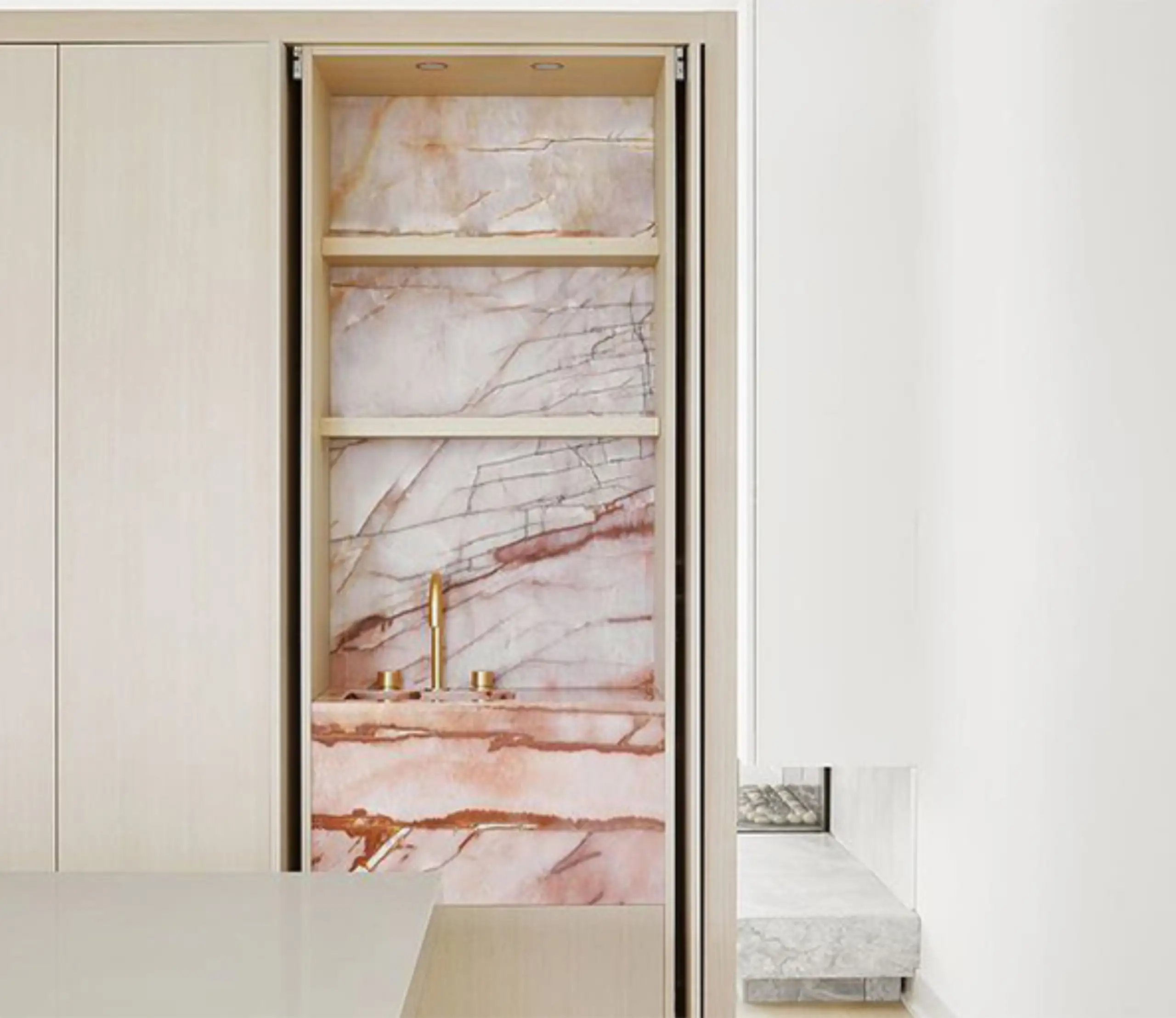 Pink Quartzite iamg 3