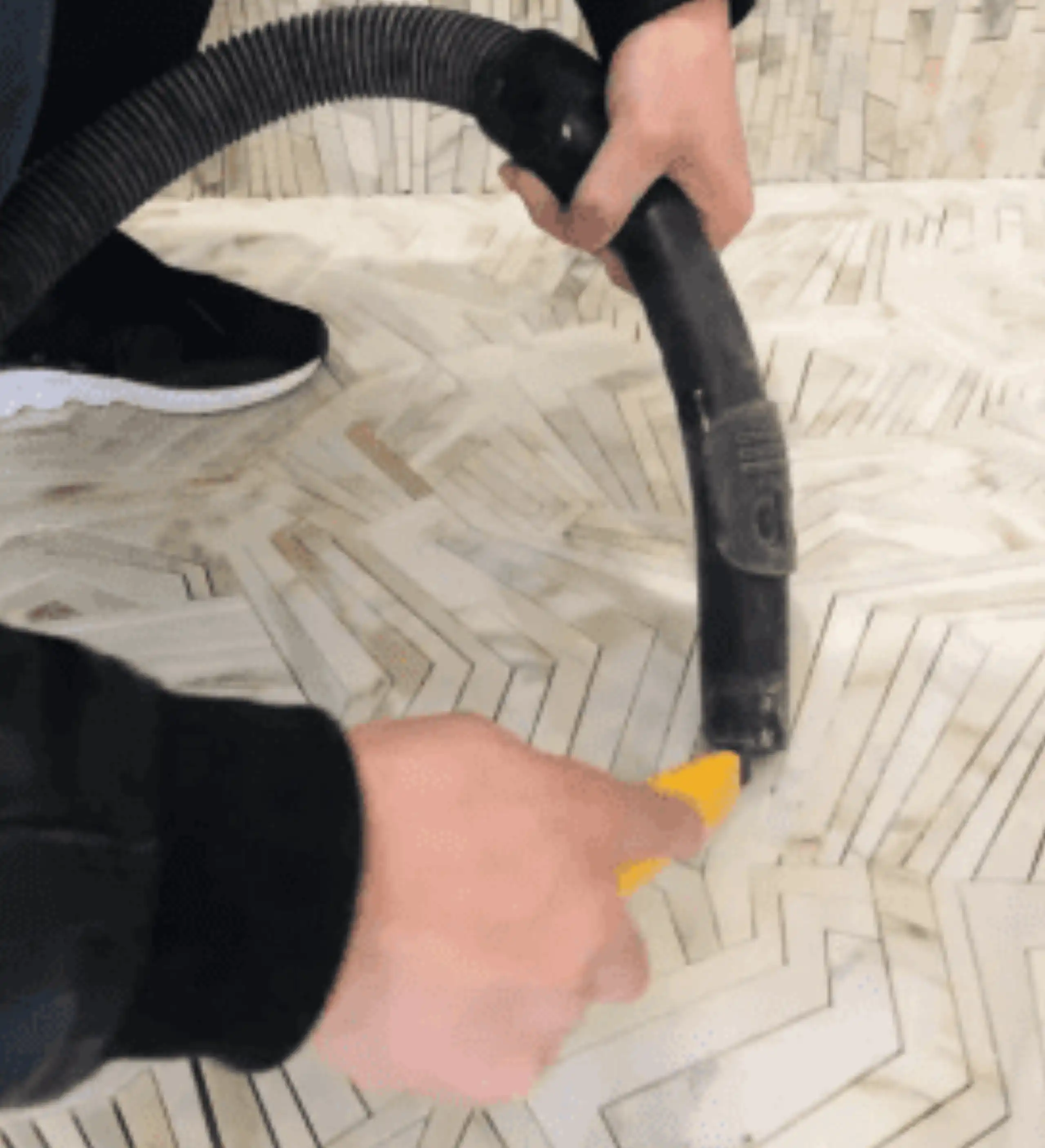 Applying the adhesive Applying the adhesive
