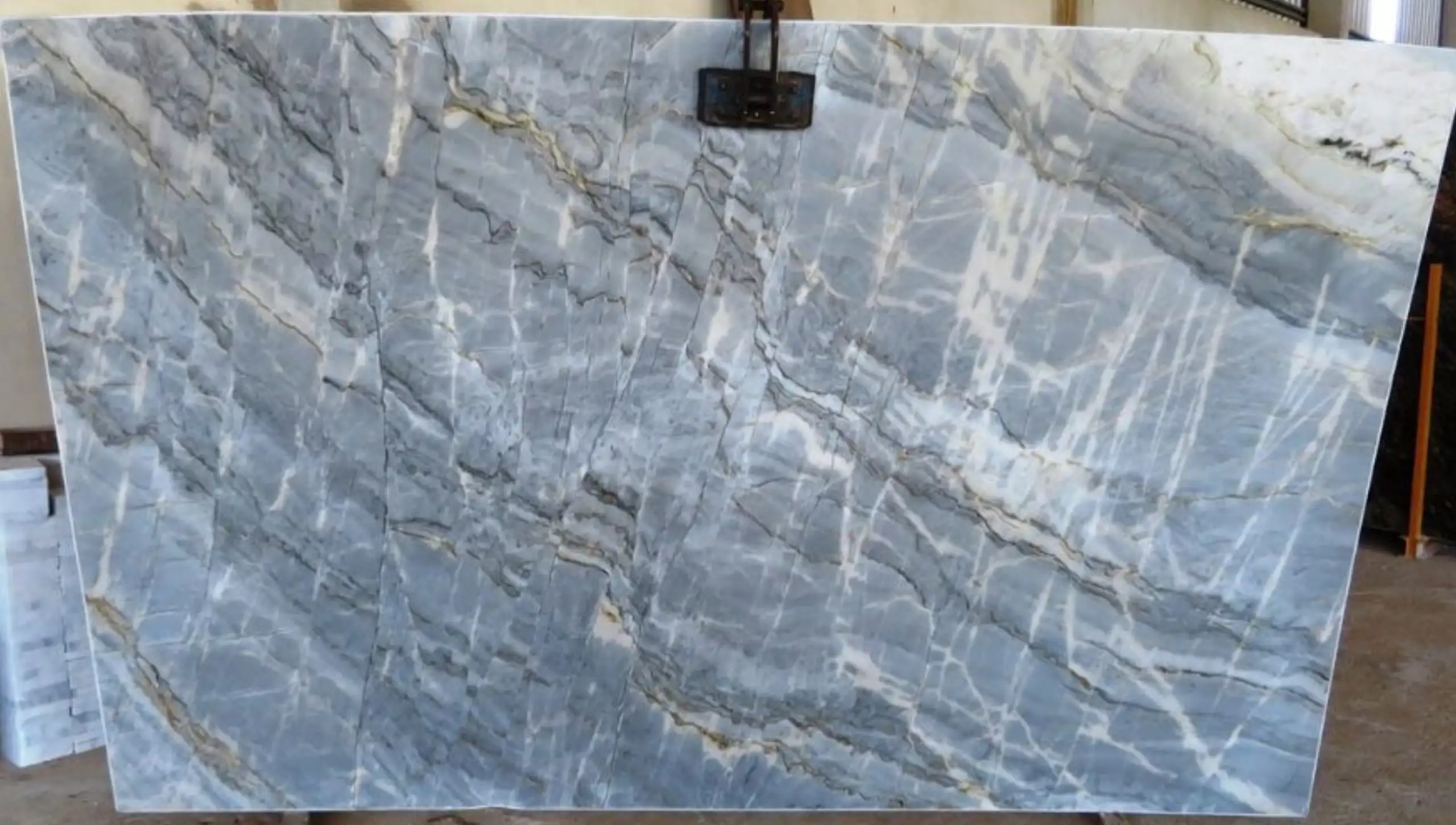Essenza Blue Quartzite Slab2
