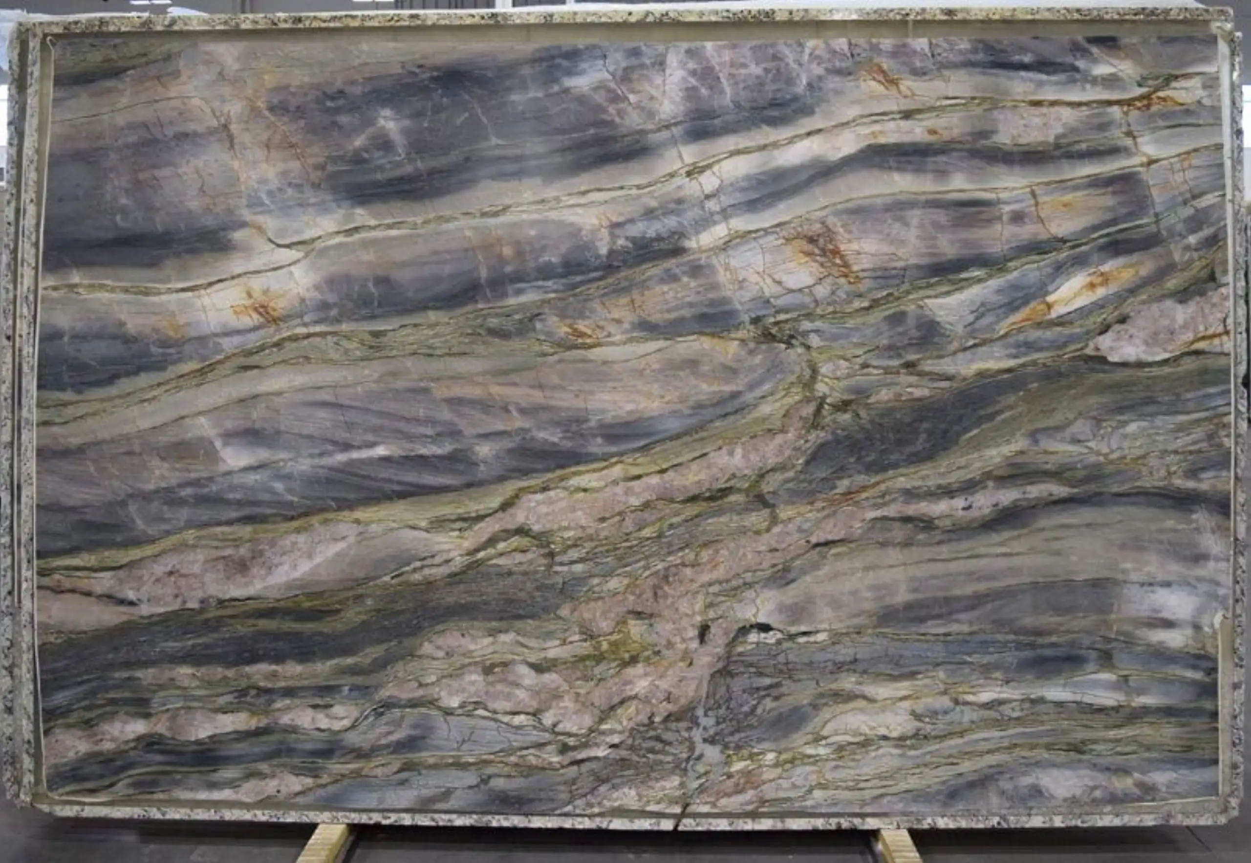 Michelangelo Quartzite Slab1