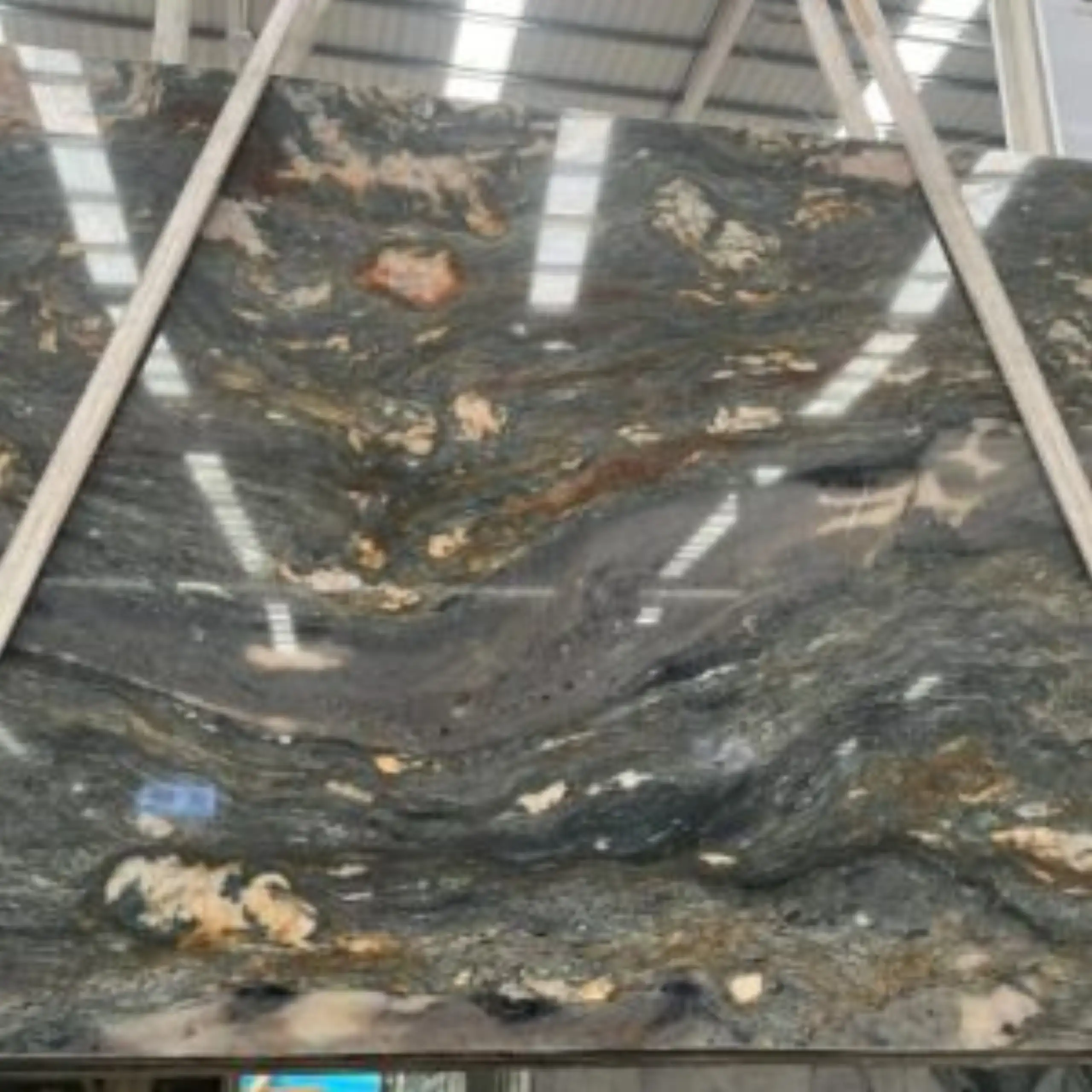 Santorini Quartzite Slab1