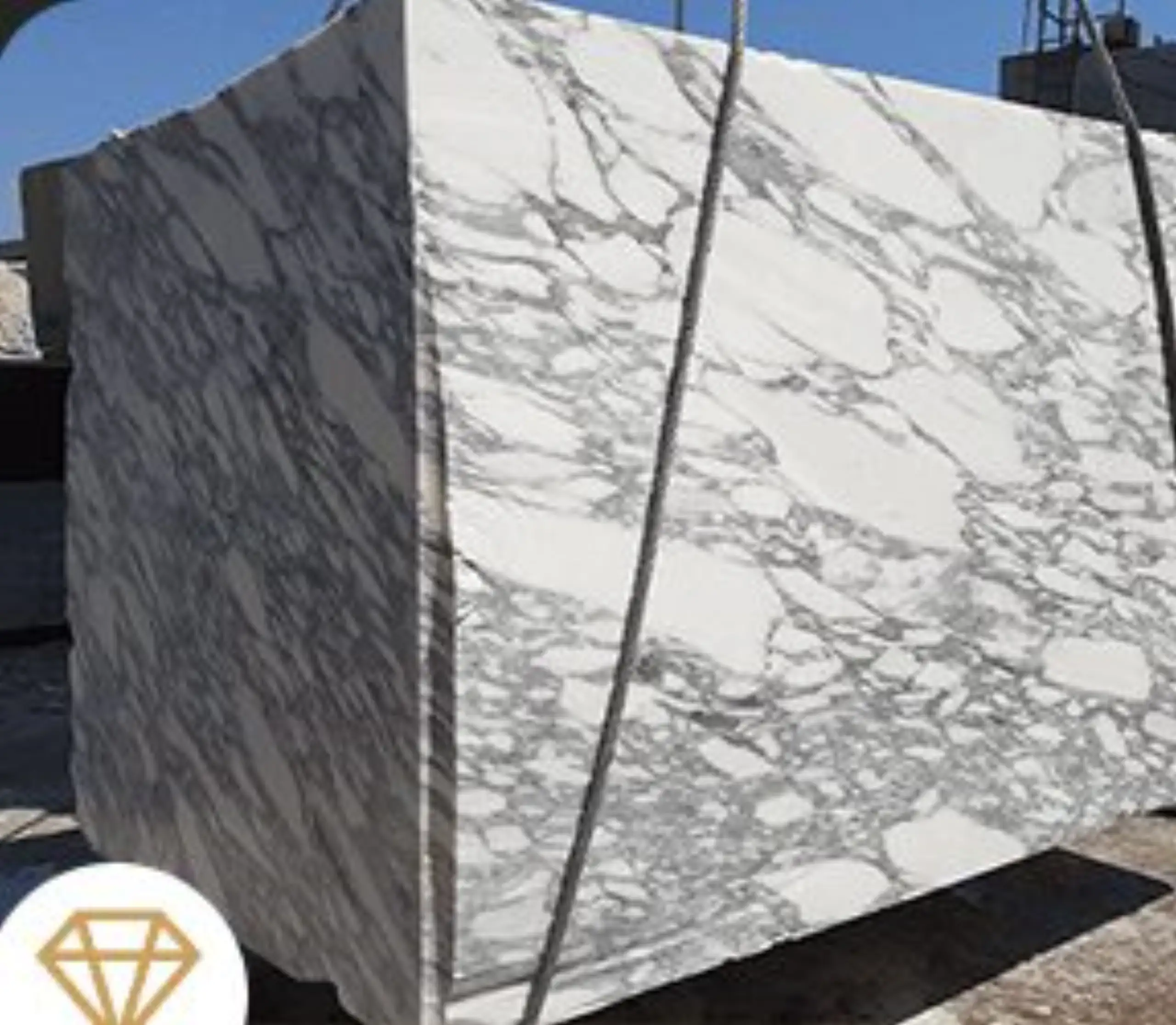 Stunning-Geometric-Sequence-with-Chevron-Mosaic 03