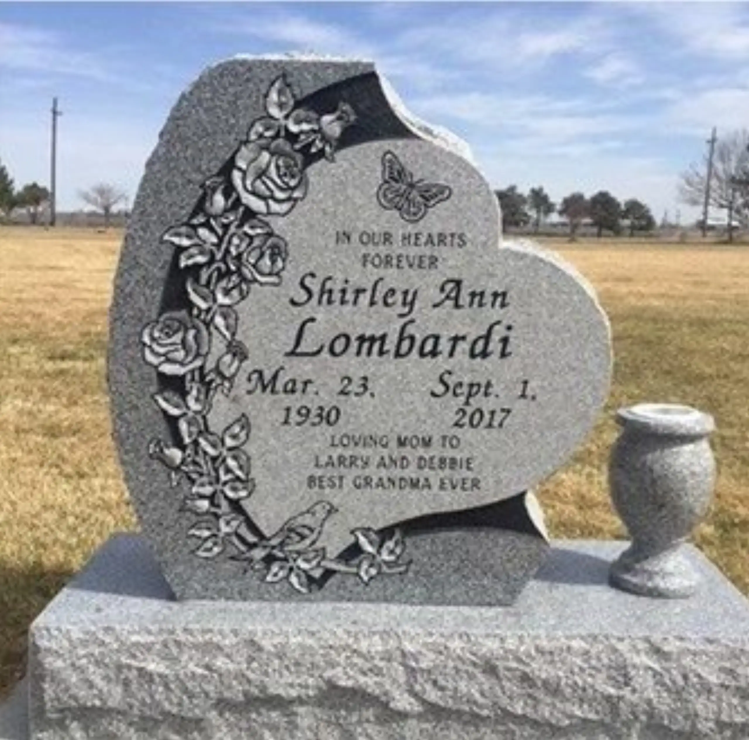 heart shaped headstones8