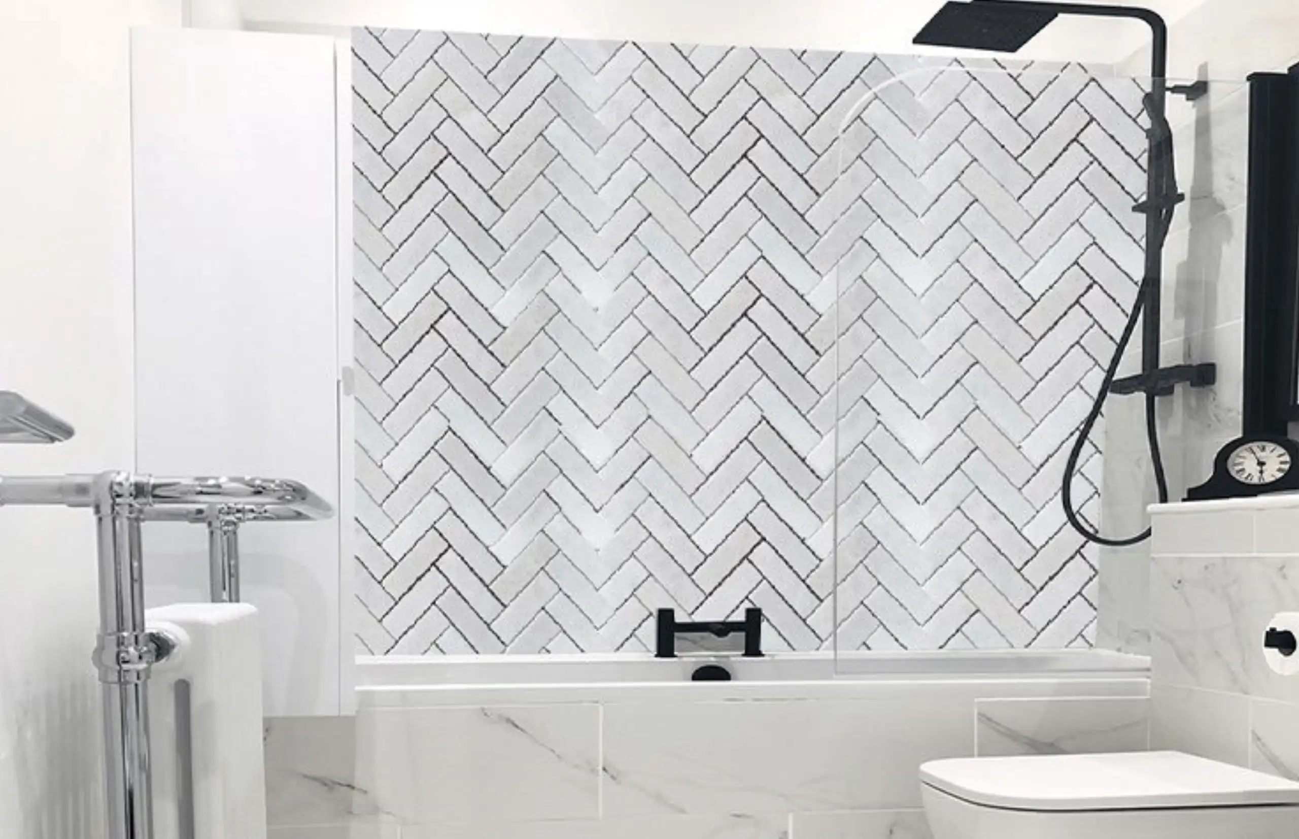 herringbone marble tiles1