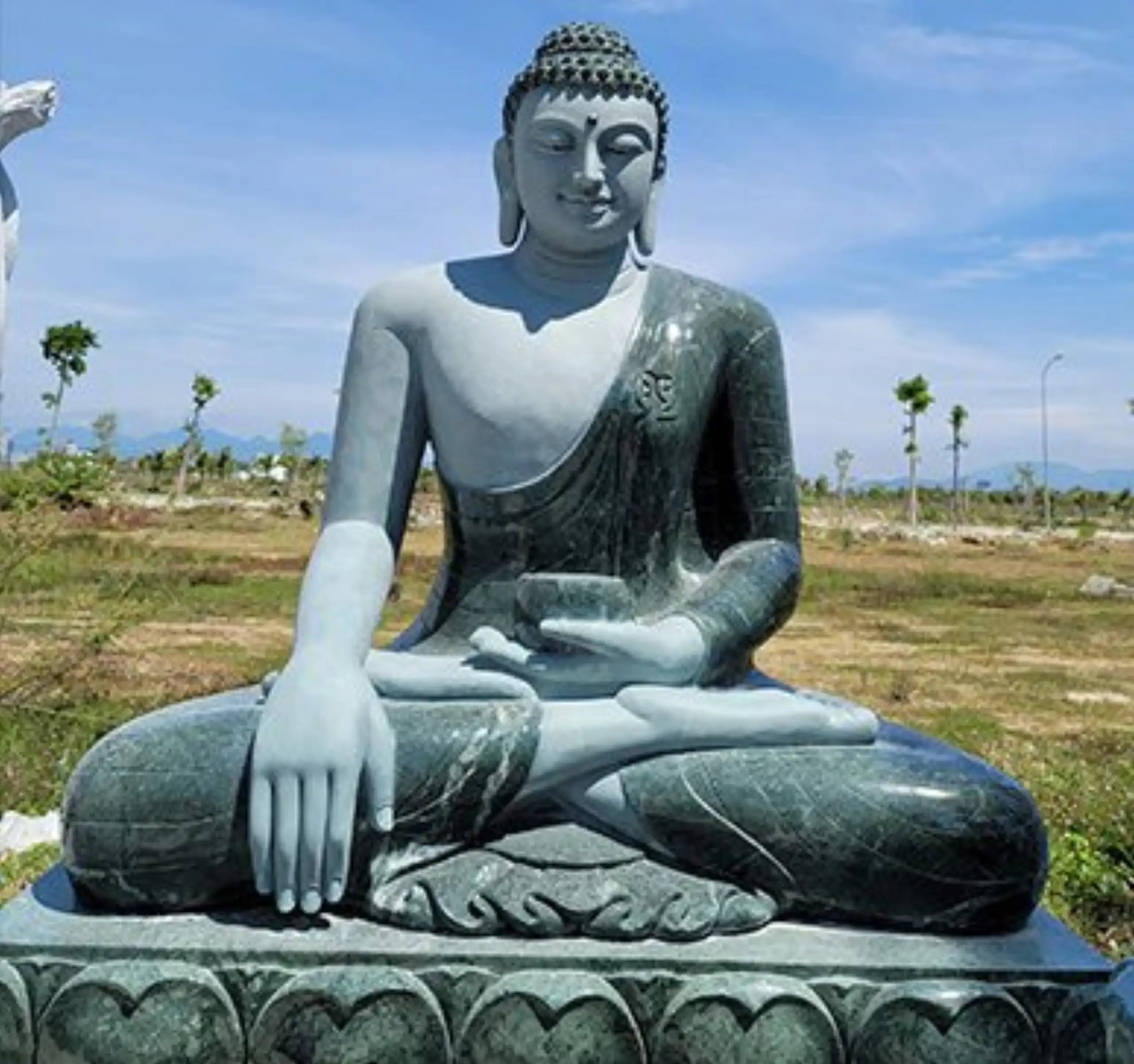 Green Marble Statue1