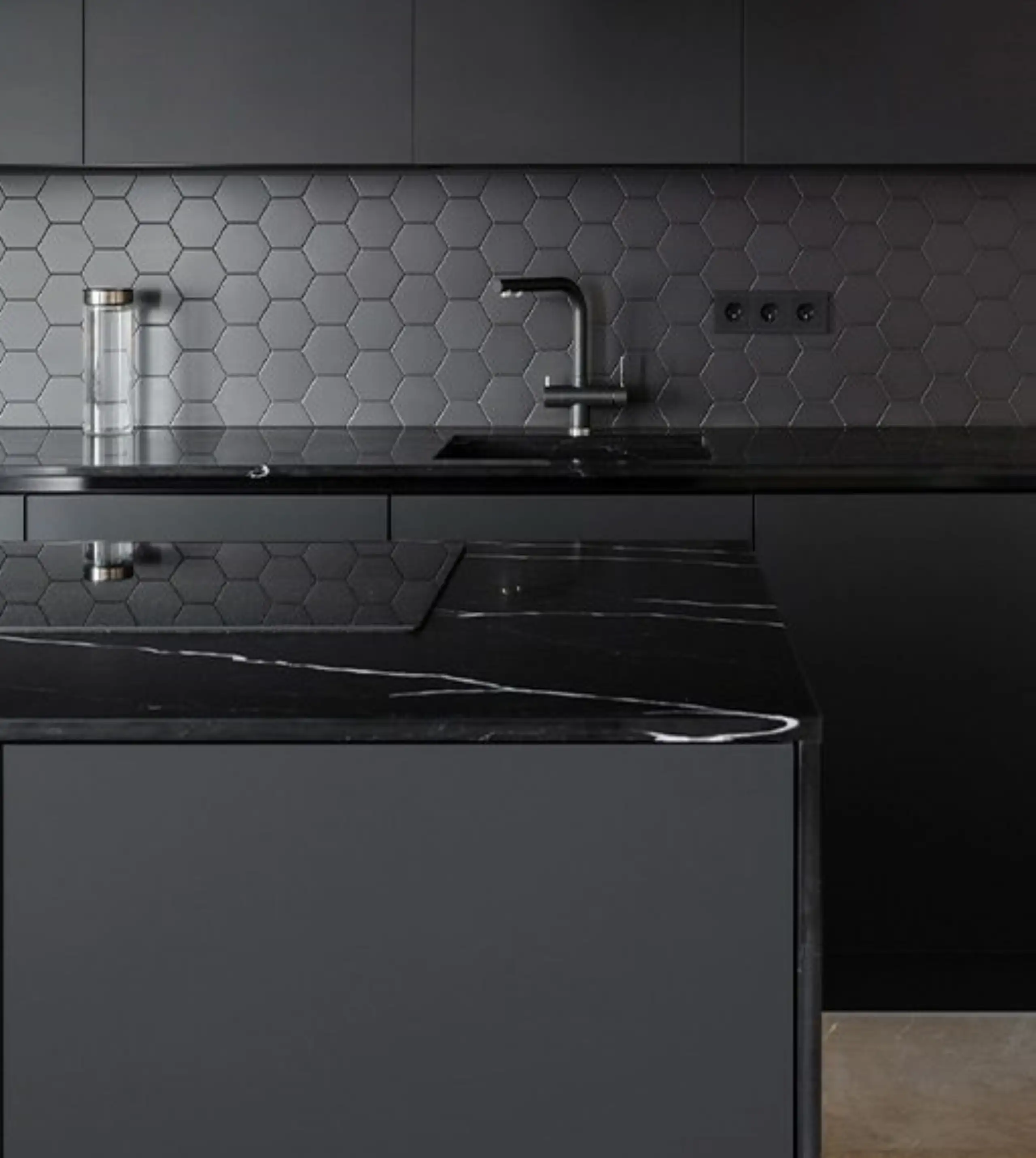 Black quartz4