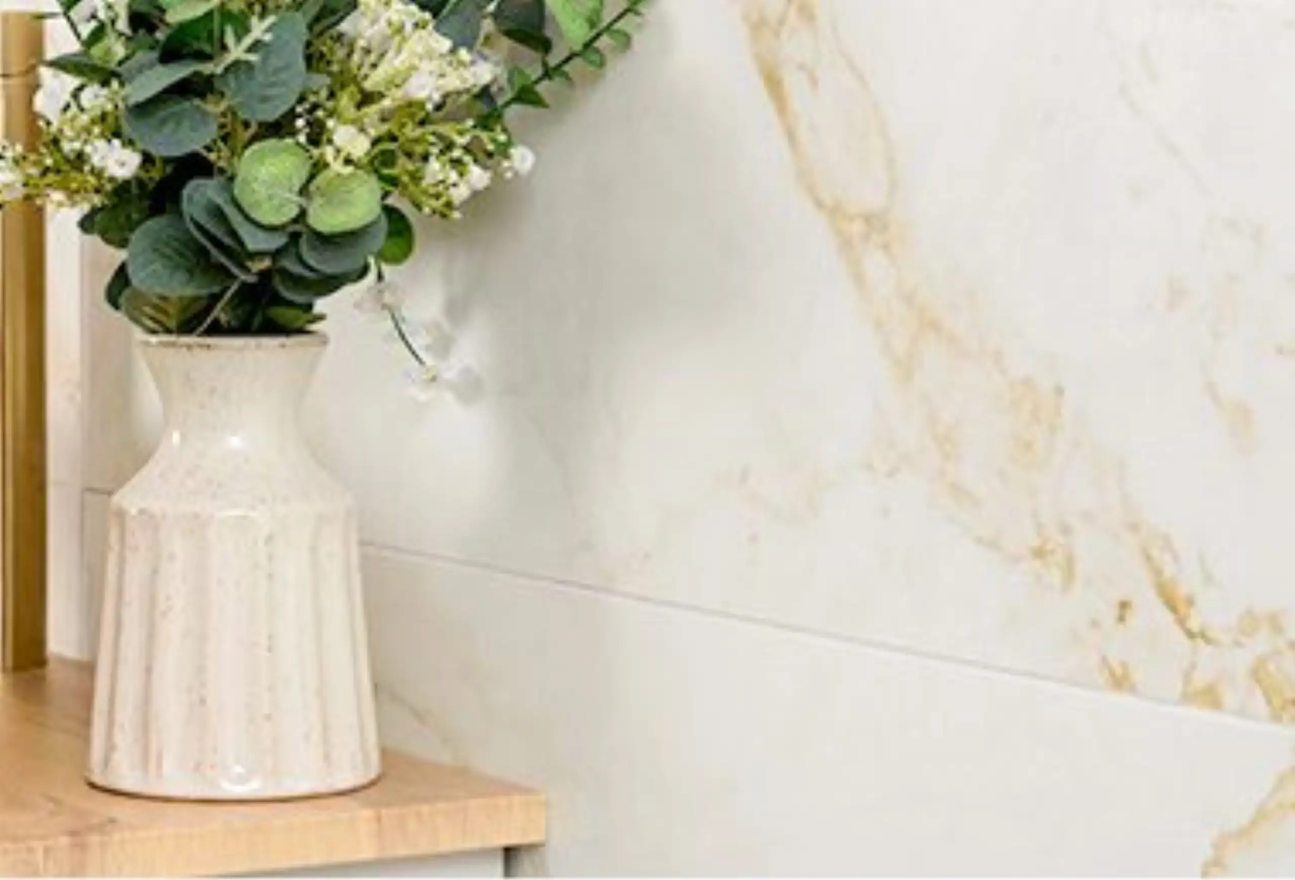 White Quartz with Gold Veins9
